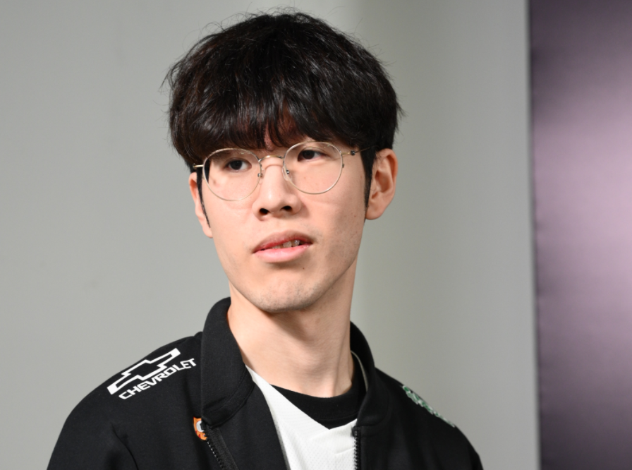 刷新纪录引爆全场！，TheShy意外战胜掘金热度持续攀升-爱游戏体育