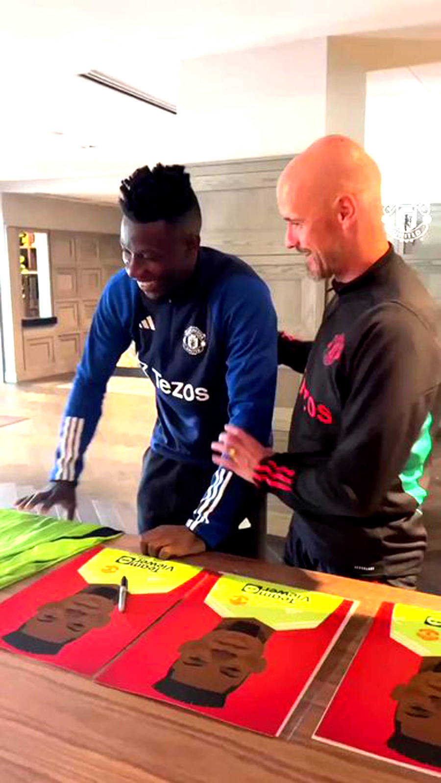 表现优异引爆全场！，JackeyLove意外战胜曼联观众掌声雷动(假面骑士black免费播放)-爱游戏