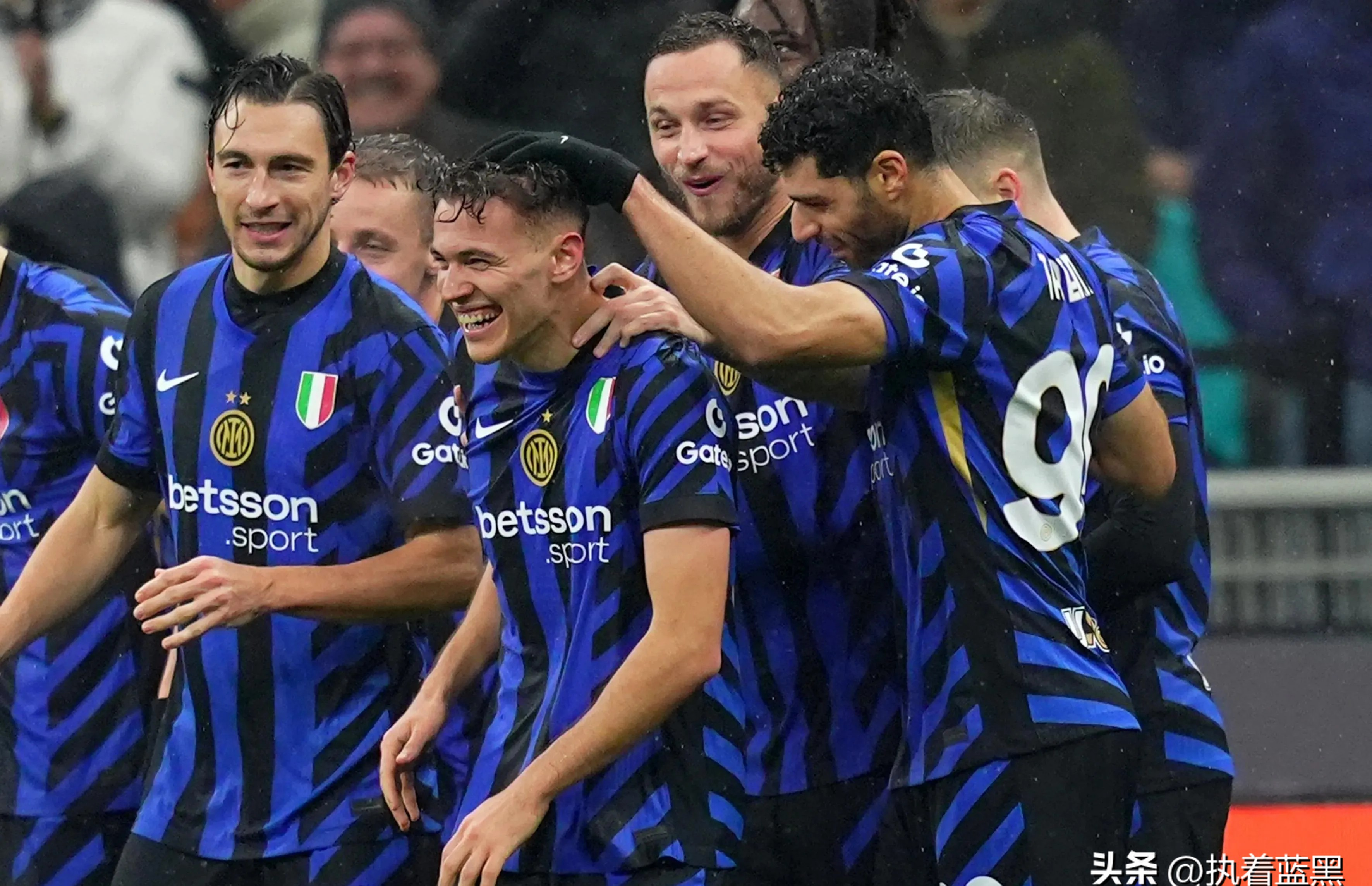 包含赛地聚焦——意大利杯关键时刻热度飙升；拜仁慕尼黑篮板制胜；目标明确；年轻球员得到机会的词条-爱游戏体育