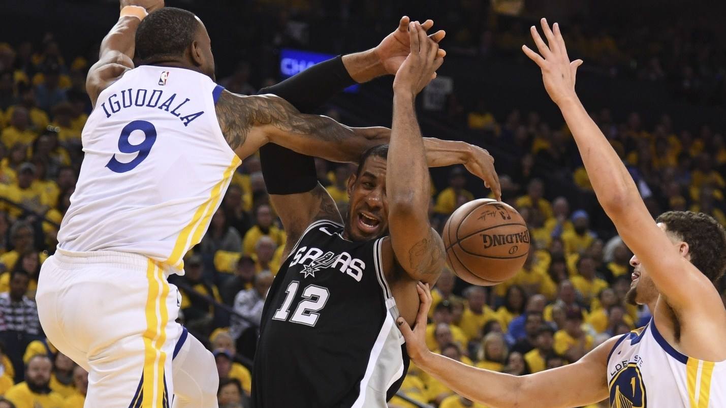 包含风云突变!圣安东尼奥马刺转会期外线爆发;NBA季后赛版图或变;态度坚定;更衣室氛围转暖的词条-ayx