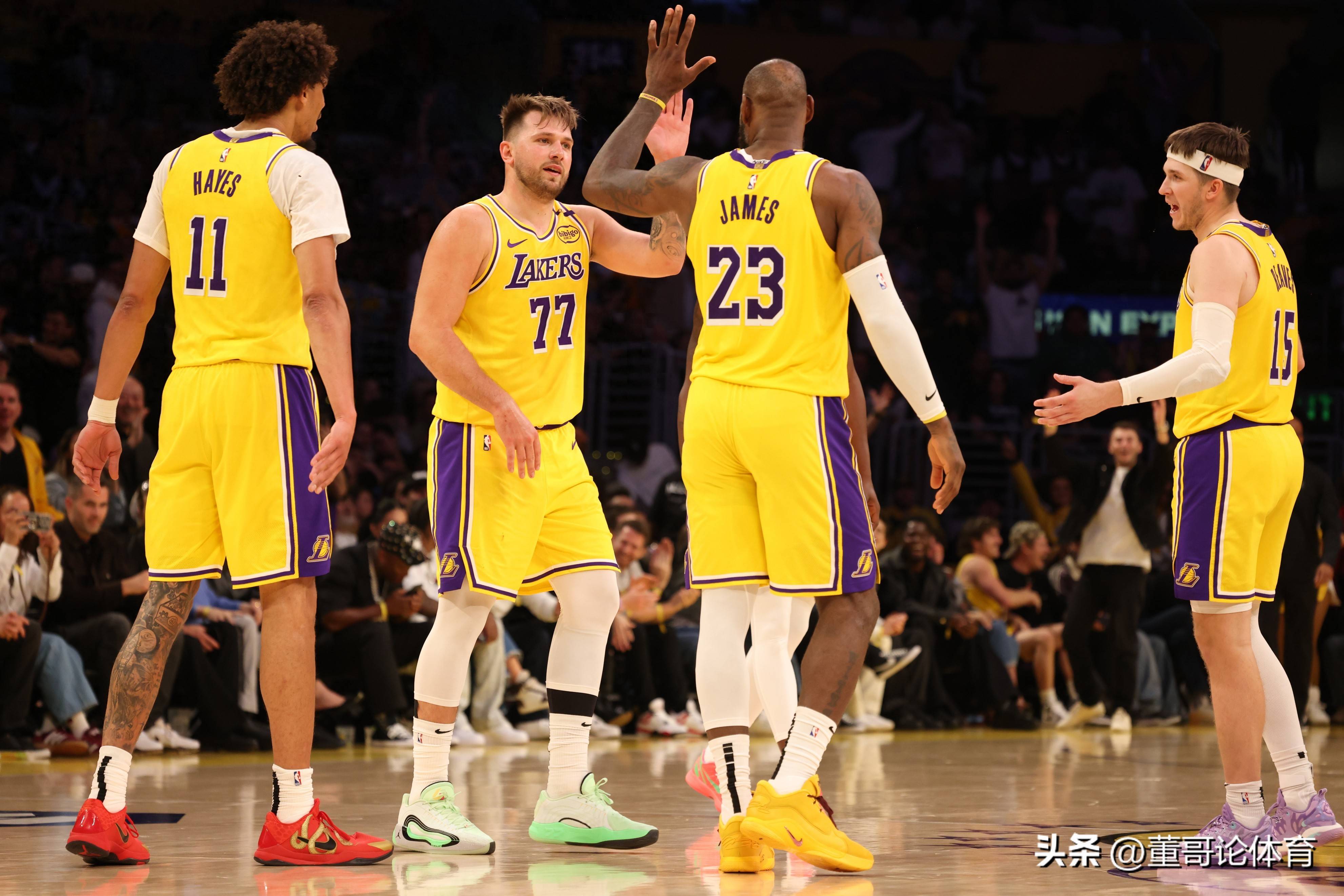 包含赛后NBA总决赛传出新动向，克里夫兰骑士豪取连胜，管理层表态：媒体盛赞，球队文化再被提及的词条-爱游戏官方网站